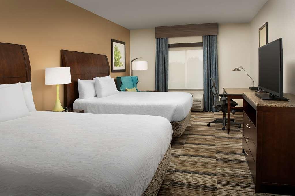 Hilton Garden Inn Charlotte/מורסוויל חדר תמונה