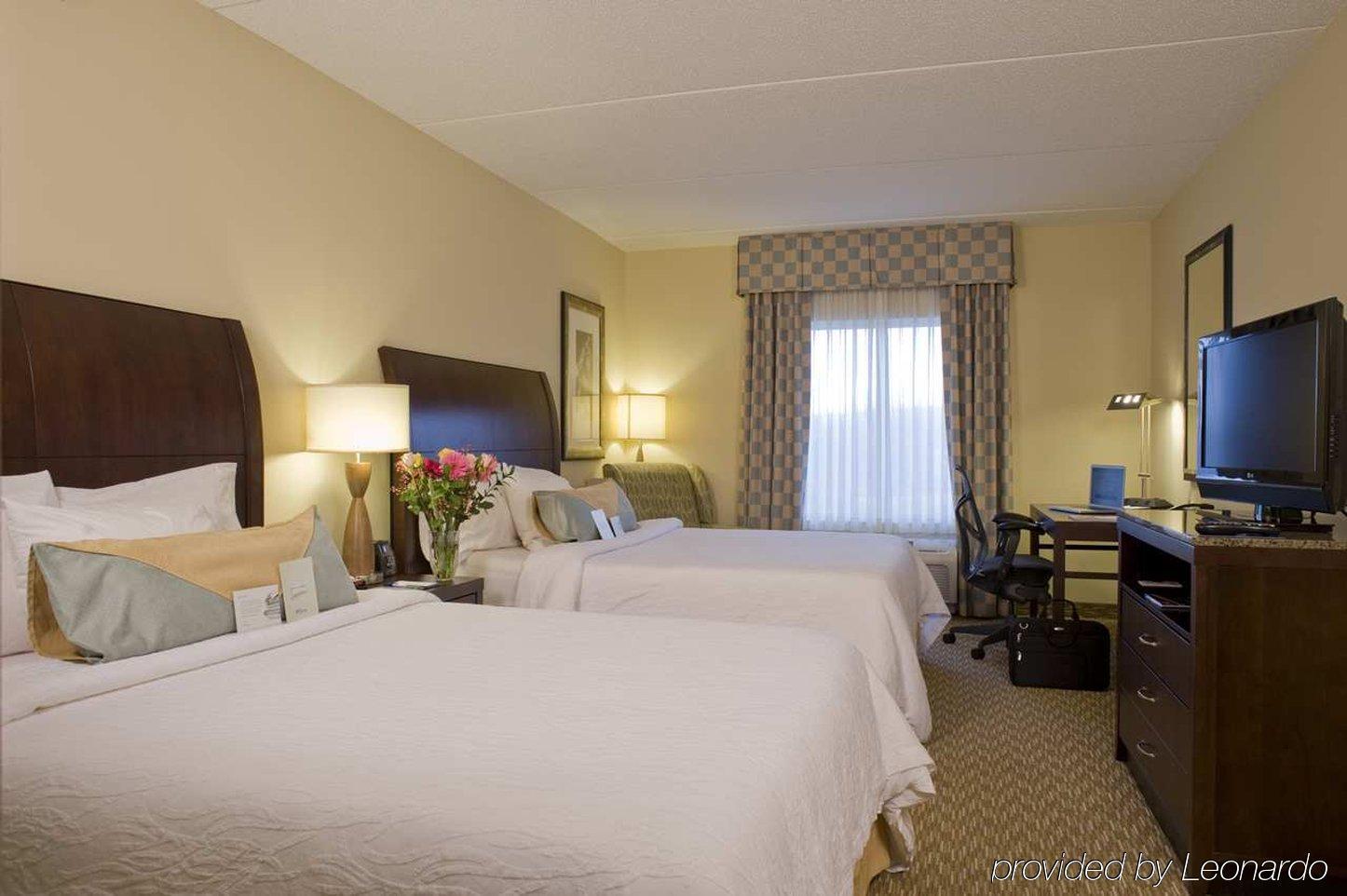 Hilton Garden Inn Charlotte/מורסוויל חדר תמונה