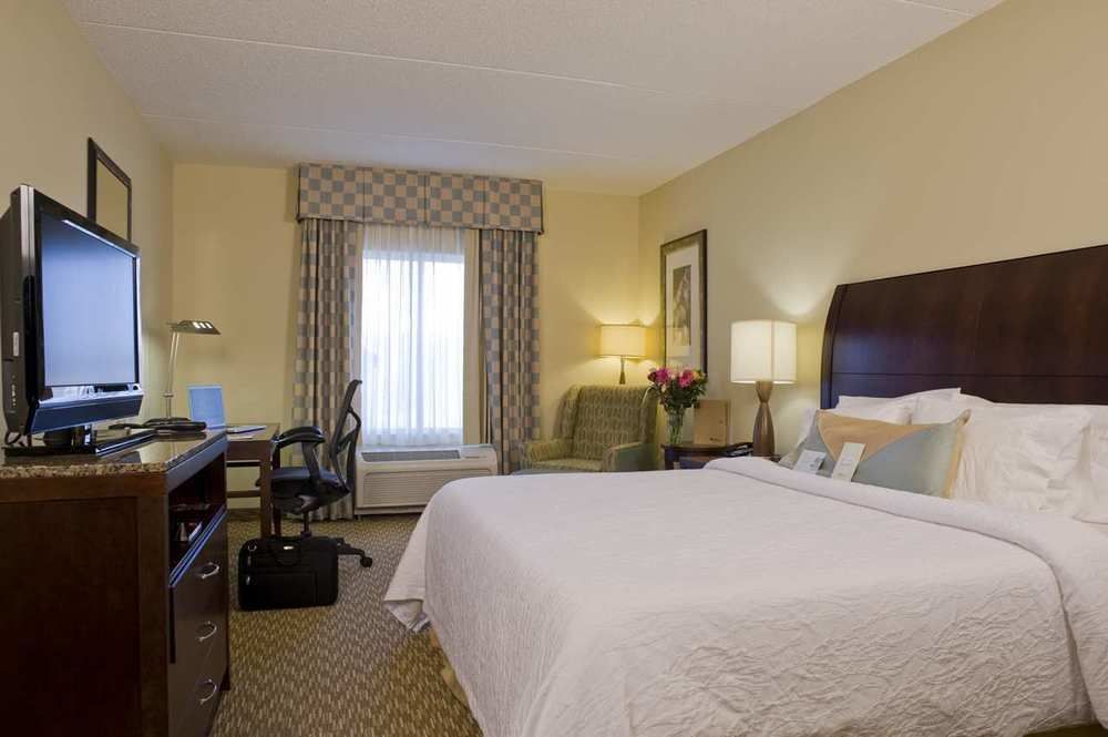 Hilton Garden Inn Charlotte/מורסוויל חדר תמונה