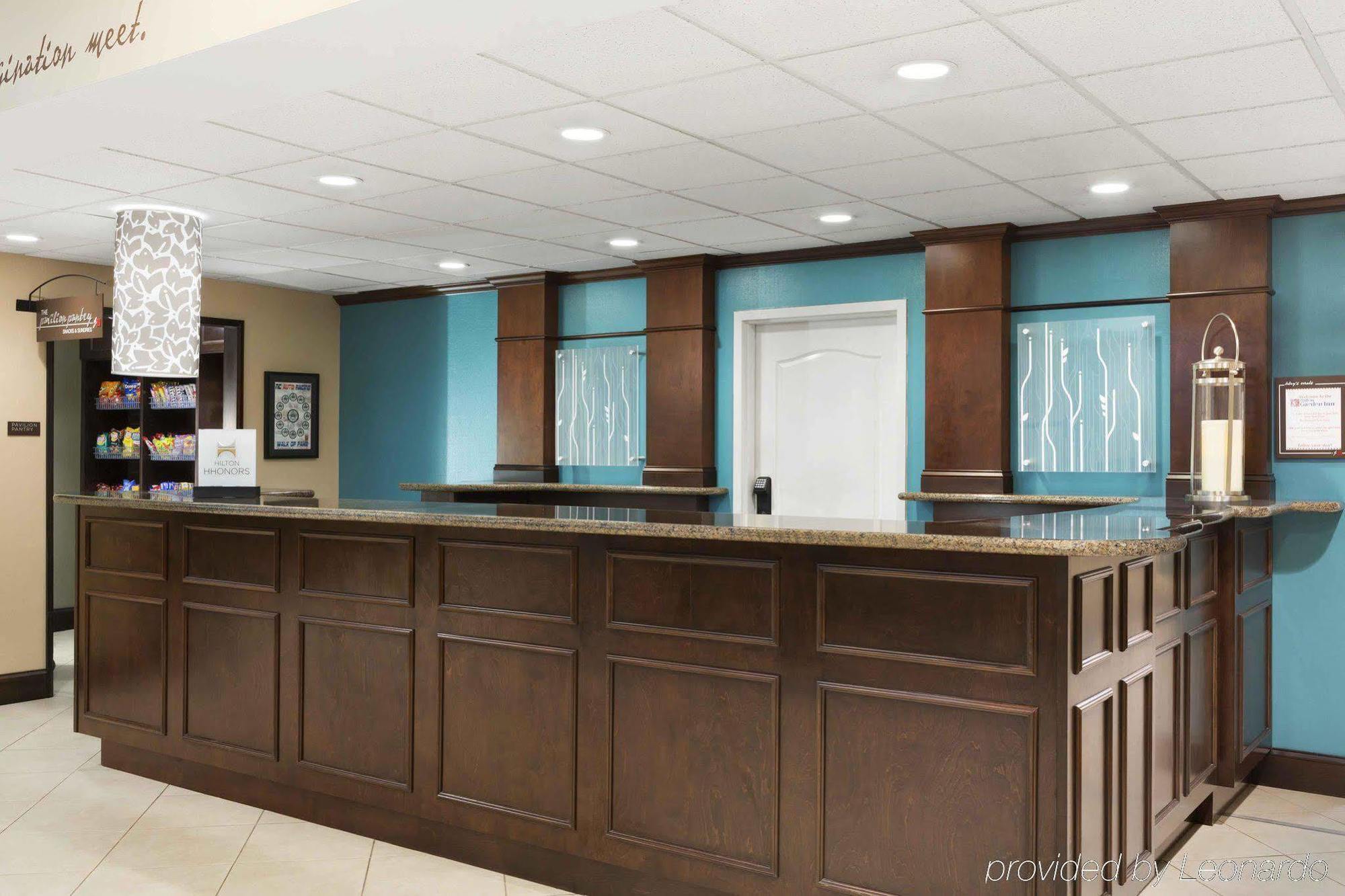 Hilton Garden Inn Charlotte/מורסוויל מראה חיצוני תמונה