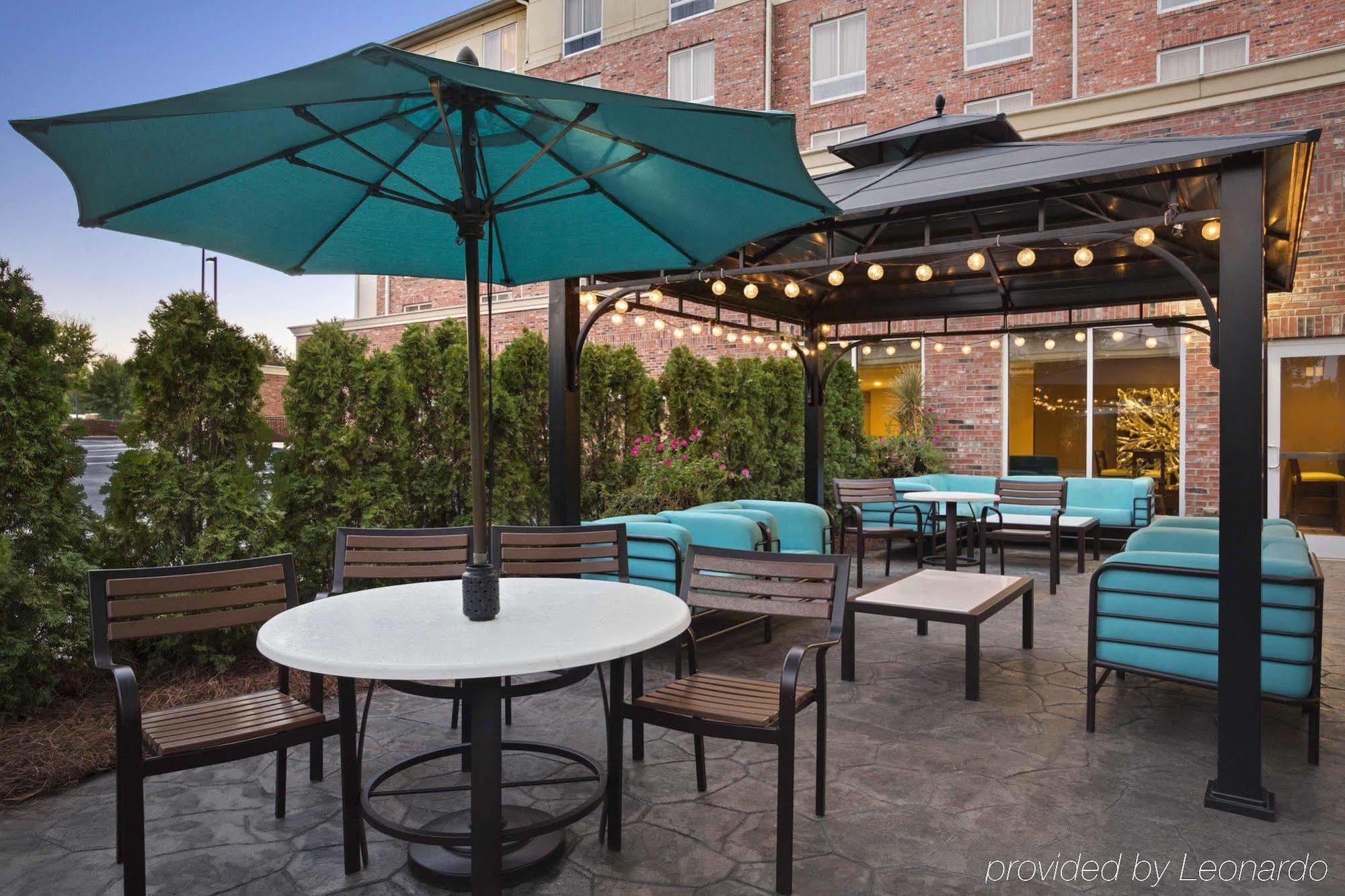 Hilton Garden Inn Charlotte/מורסוויל מראה חיצוני תמונה